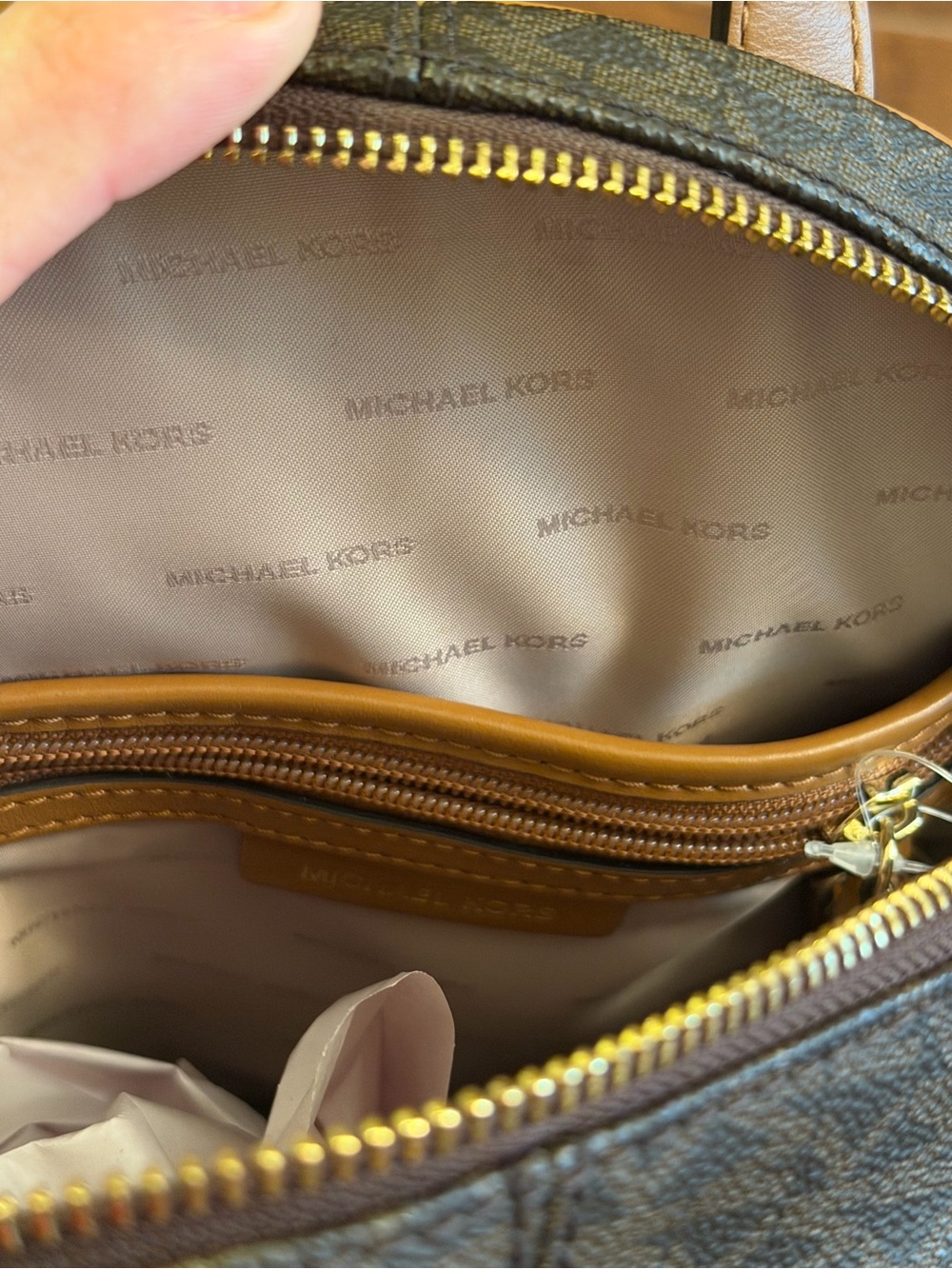 NWT Michael Kors Rhea Zip Medium Signature Backpack Handbag Natural Brown - Picture 5 of 13